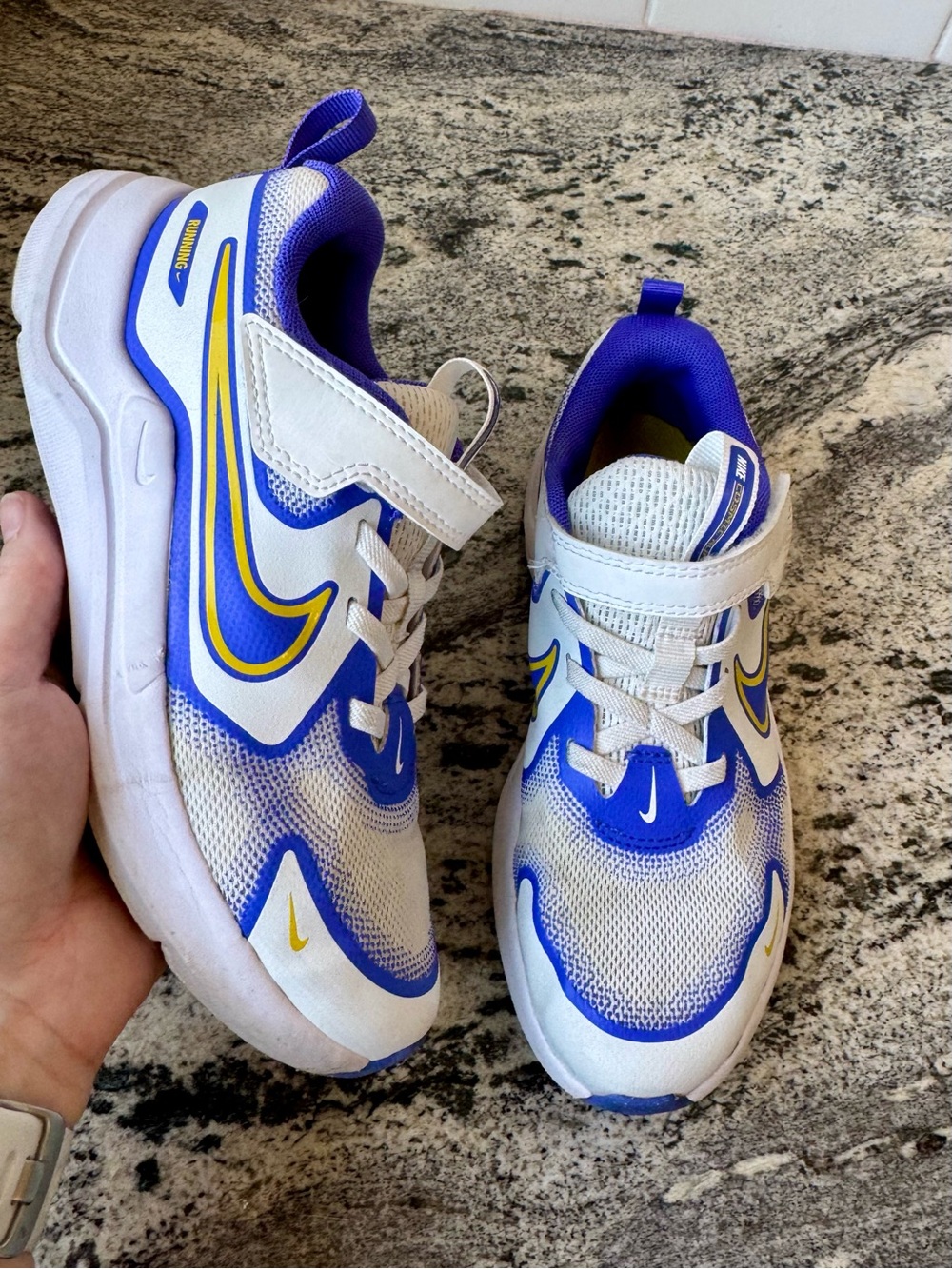Nike Kid’s Cosmic Runner. Size 2 (best for 1.5) White and blue. EUC.